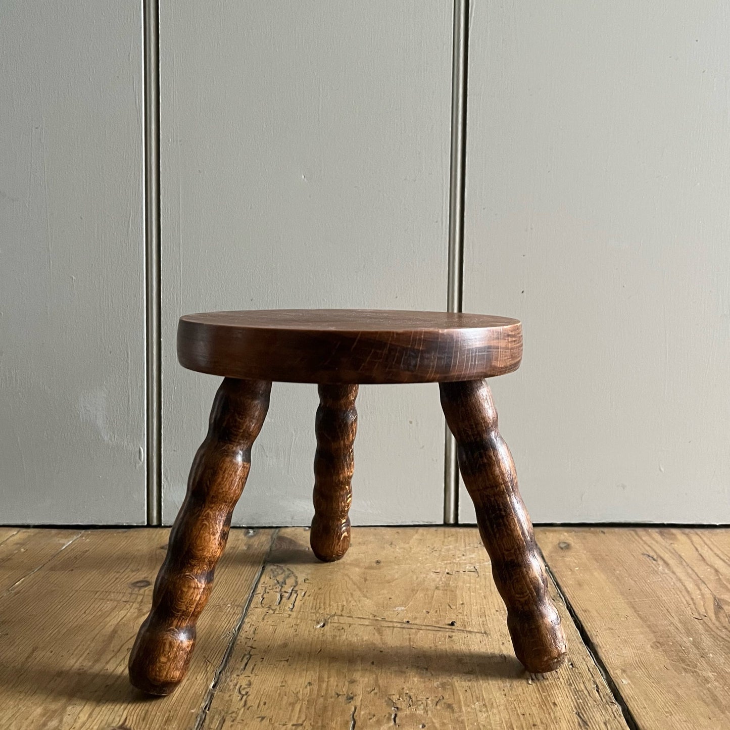 Bobbin stool